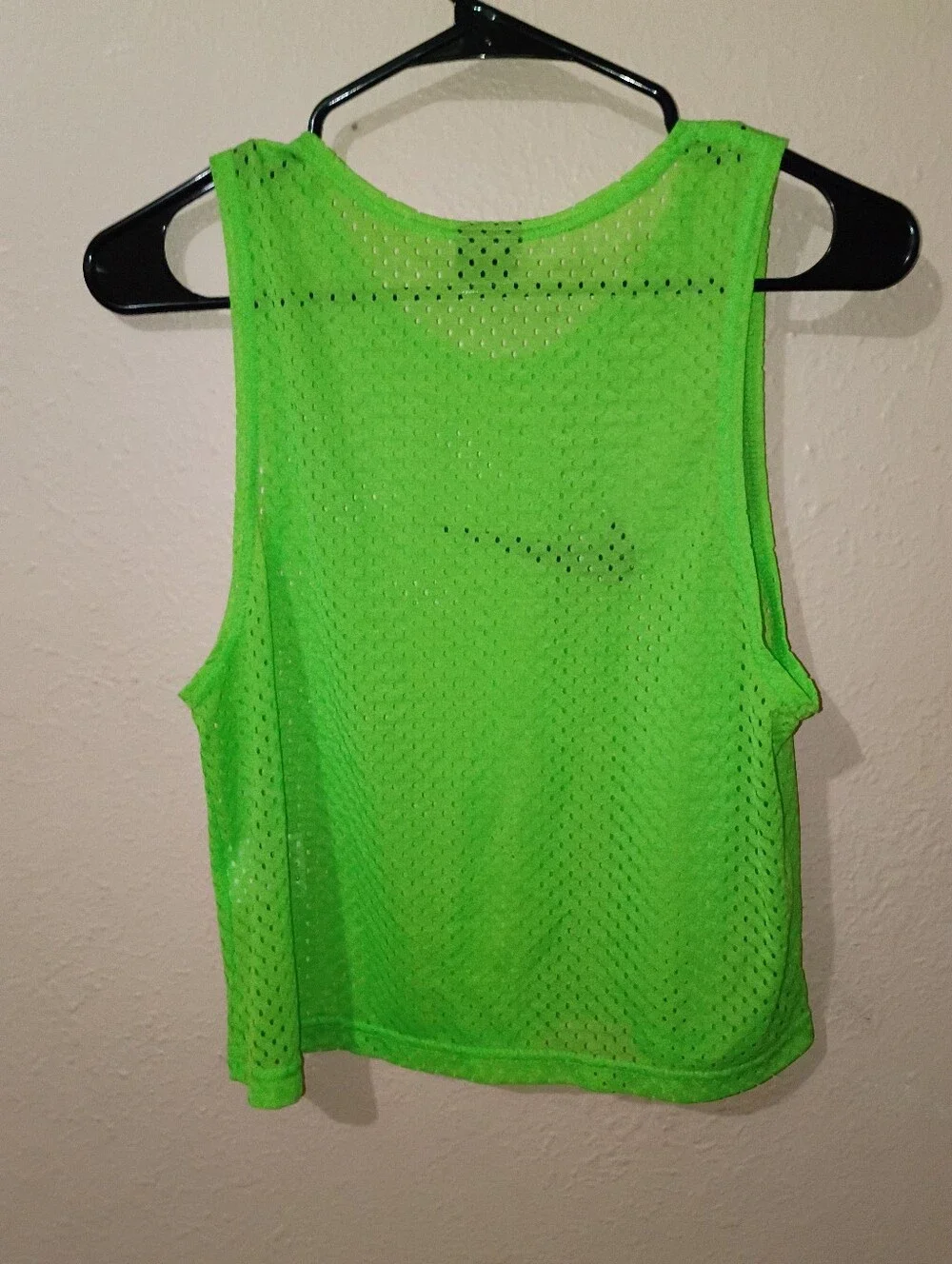 Nike Size S/M Neon Green Mesh Training Tank